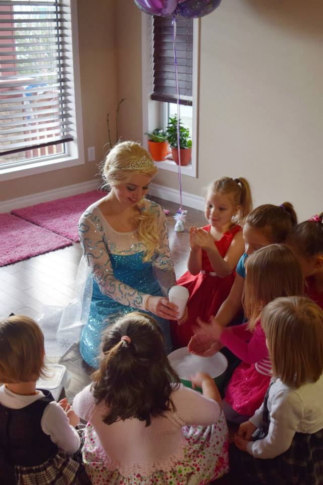 Elsa kids birtday party